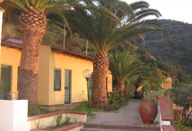 فندق Villaggio Capo Alaua