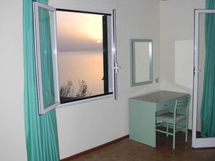 فندق Villaggio Capo Alaua