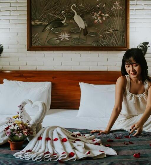 Jati 3 Bungalows And Spa