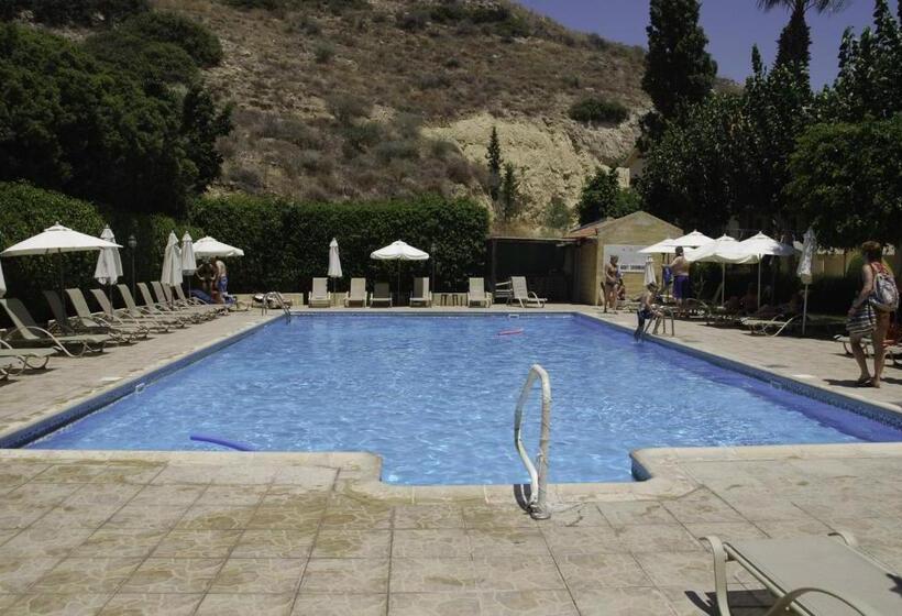 Kotzias Beach Apartments