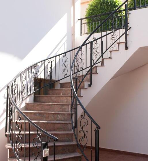 Kotzias Beach Apartments