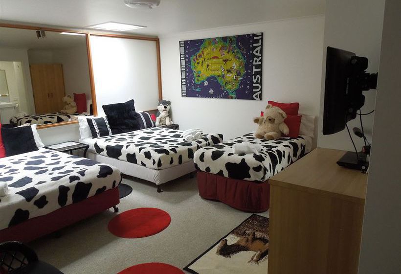 Cotton Tree Beach Motel