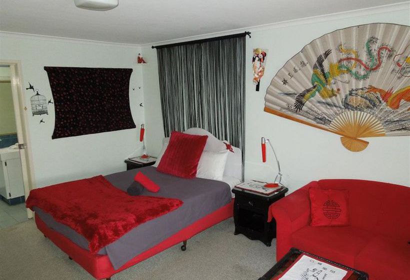 Cotton Tree Beach Motel
