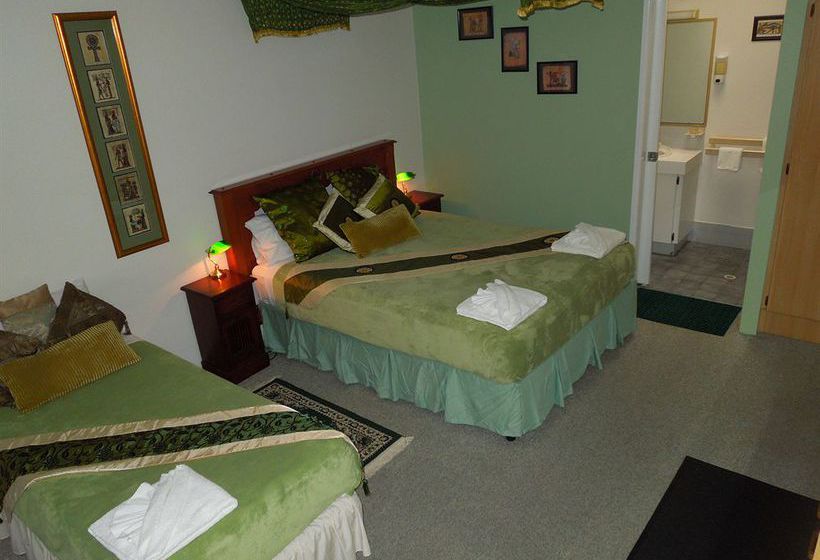 Cotton Tree Beach Motel