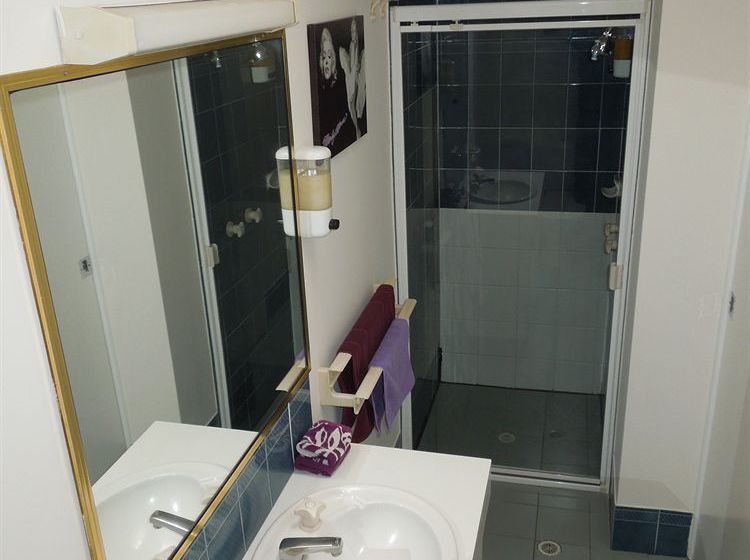 Cotton Tree Beach Motel