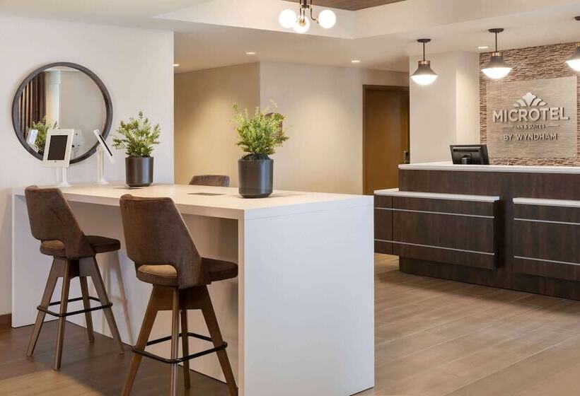 Microtel Inn & Suites By Wyndham Lloydminster