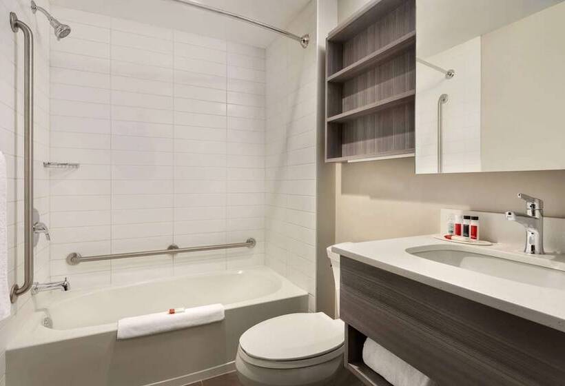 Microtel Inn & Suites By Wyndham Lloydminster