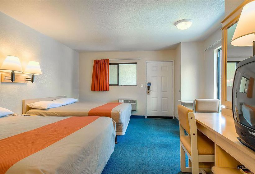 Motel 6 Anaheim Stadium - Orange