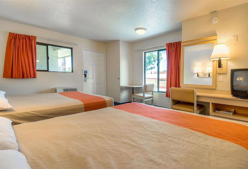 Motel 6 Anaheim Stadium - Orange