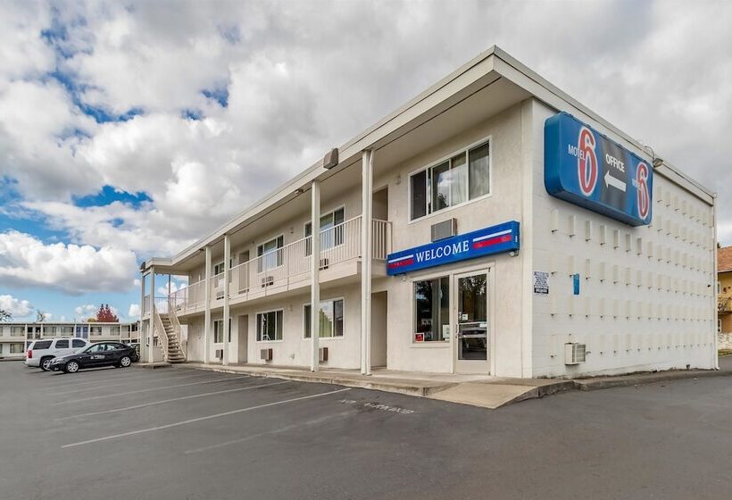 Motel 6 Beaverton, Or