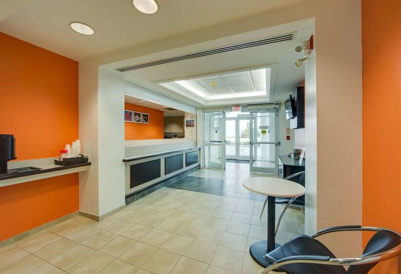 Motel 6 Brampton, On Toronto