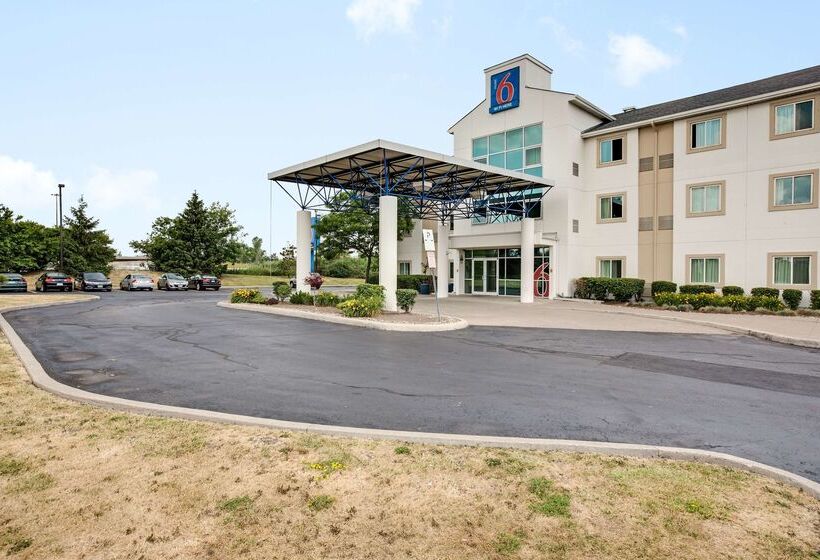 Motel 6 Brampton, On Toronto