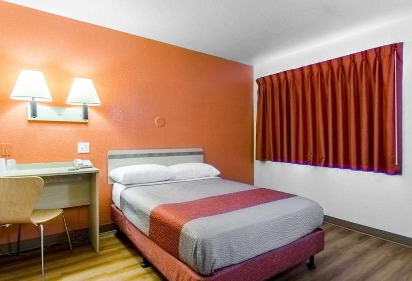 Motel 6 Centralia, Wa