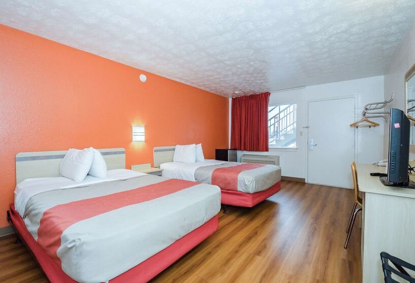 Motel 6 Commerce, Ga