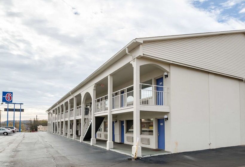 Motel 6 Commerce, Ga