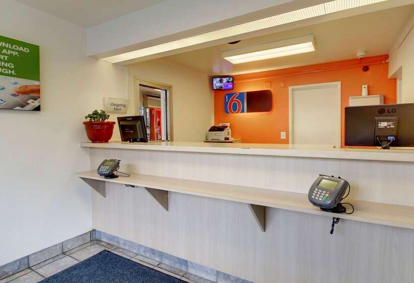 Motel 6 Elizabethtown