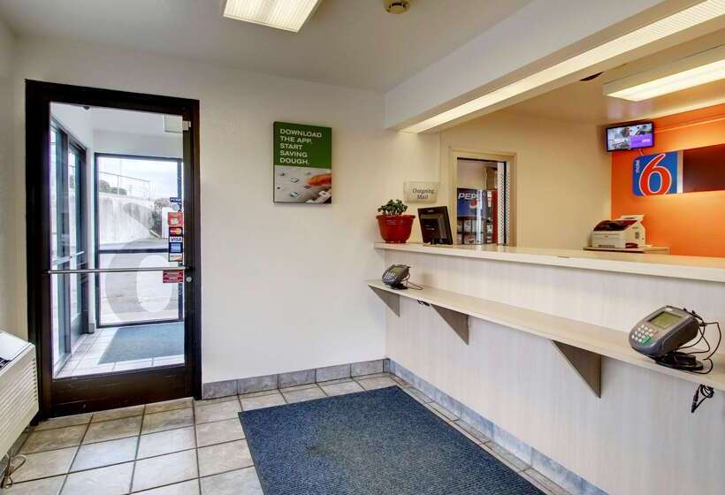 Motel 6 Elizabethtown