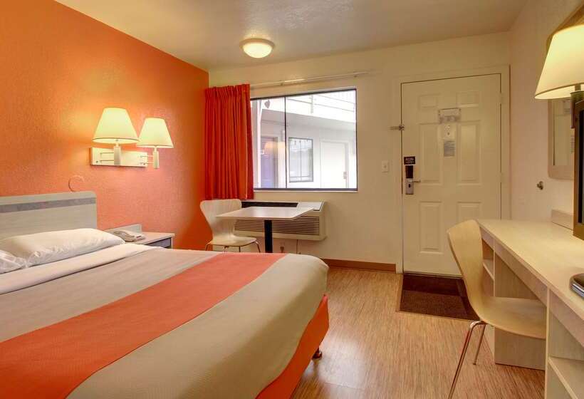 Motel 6 Elizabethtown