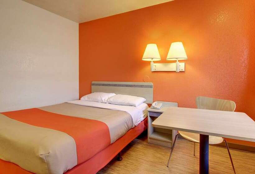 Motel 6 Elizabethtown