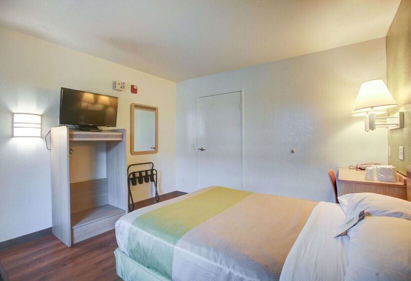 Motel 6 Elkton, Md