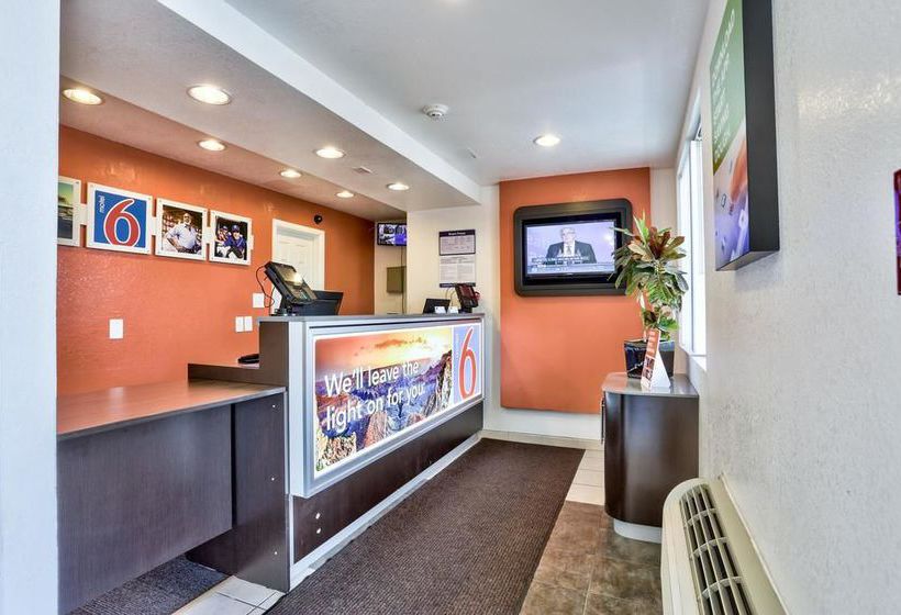 Motel 6 Flagstaff East  Lucky Lane