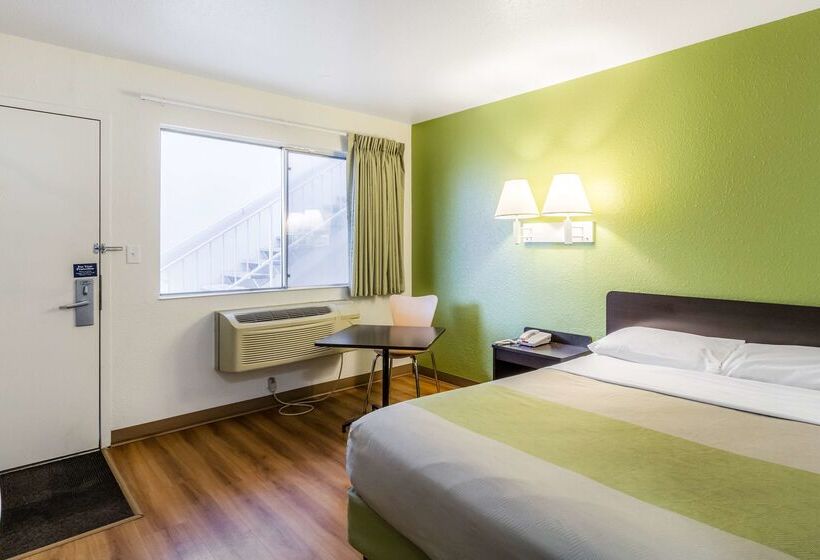 Motel 6 Green Bay, Wi