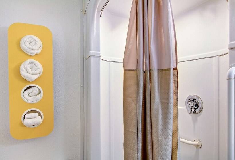 Motel 6 Green Bay, Wi