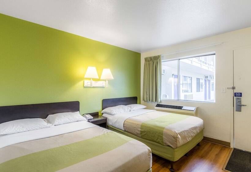 Motel 6 Green Bay, Wi