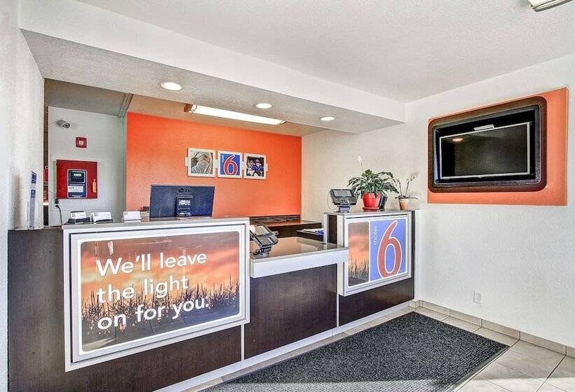 Motel 6 Green Bay, Wi