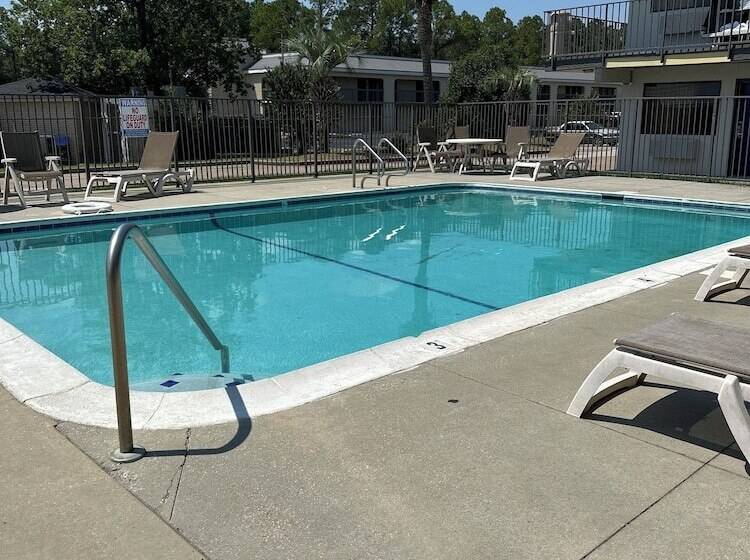 Motel 6 Gulfport, Ms Airport