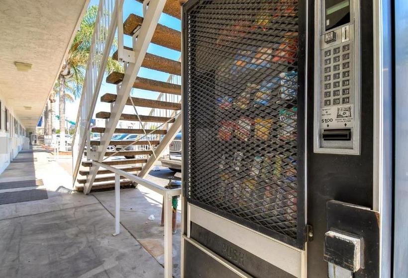 Motel 6 Los Angeles  Harbor City