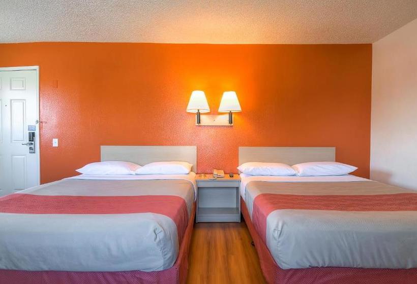 Motel 6 Los Angeles  Harbor City