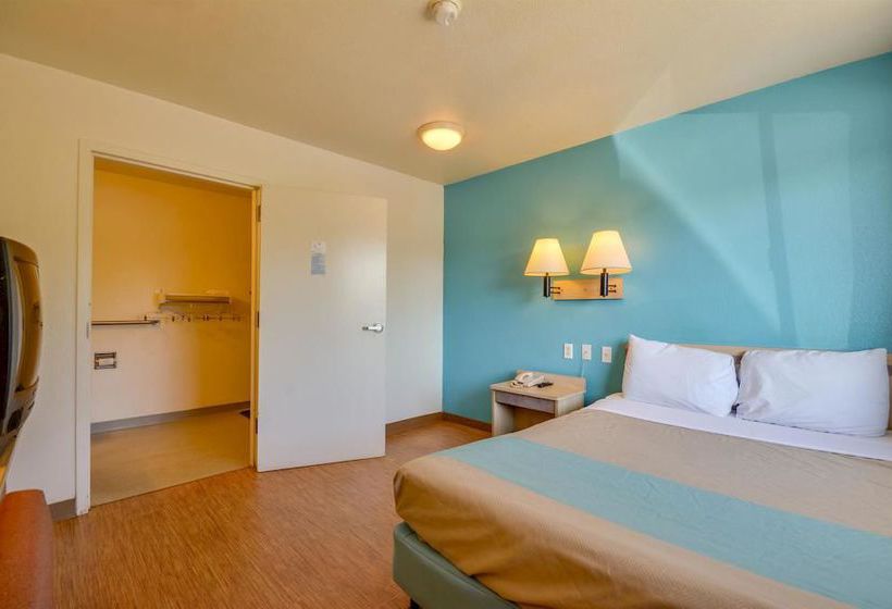 Мотель Rodeway Inn