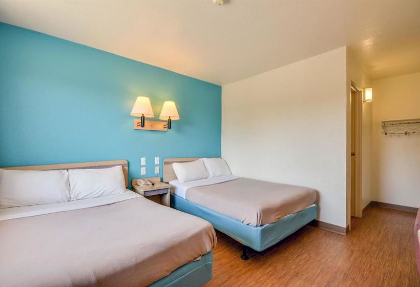 Мотель Rodeway Inn