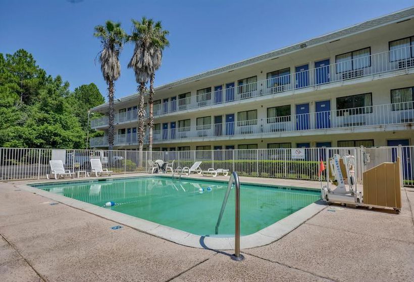 Мотель Rodeway Inn