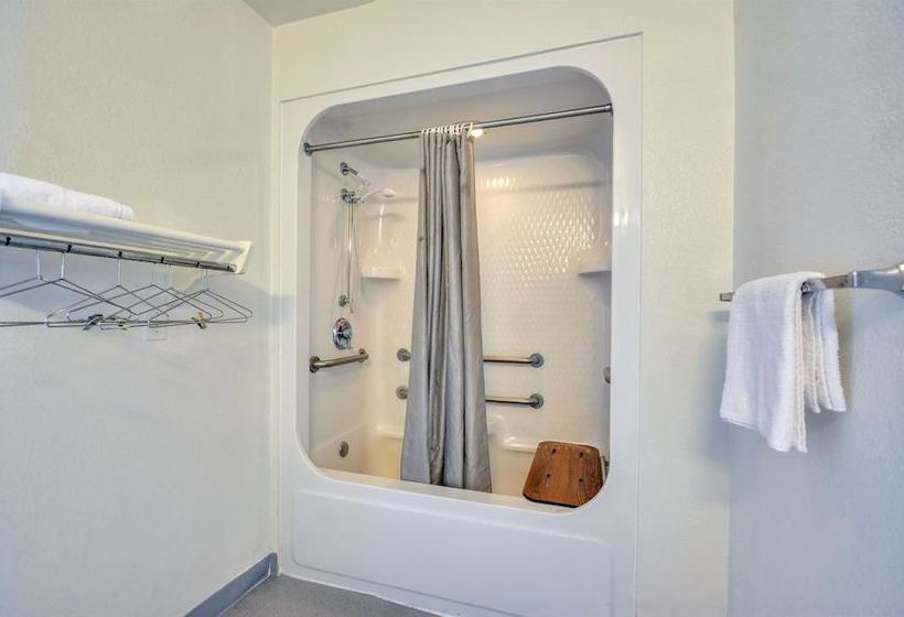 Мотель Rodeway Inn