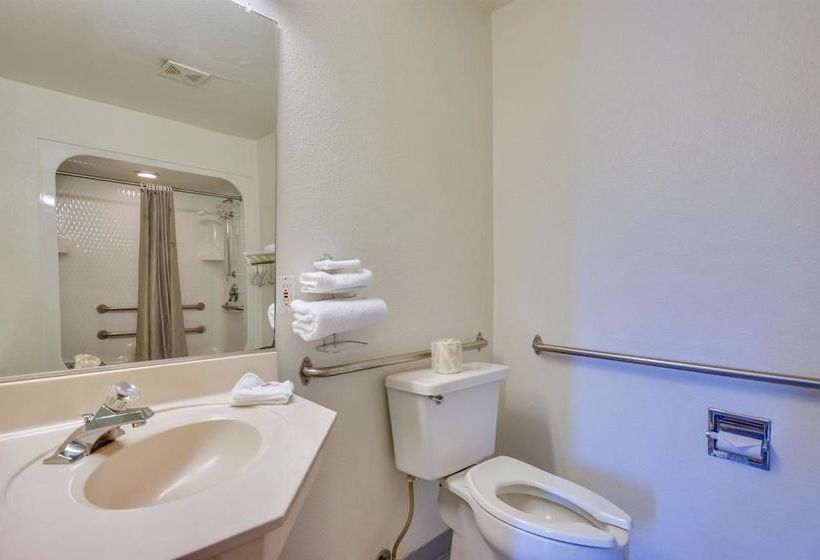 מוטל Rodeway Inn