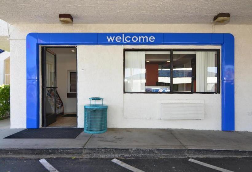 Motel 6 North Palm Springs, Ca   North