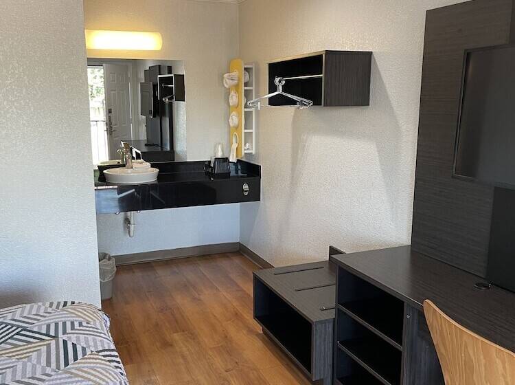 Motel 6 Sacramento, Ca Downtown