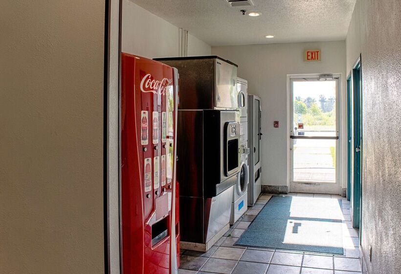 Motel 6 Seymour, In   North