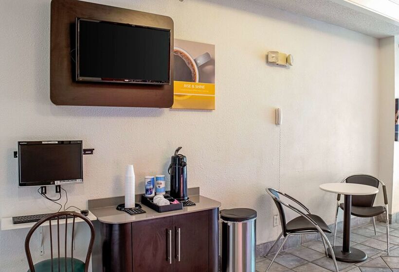 Motel 6 Seymour, In   North