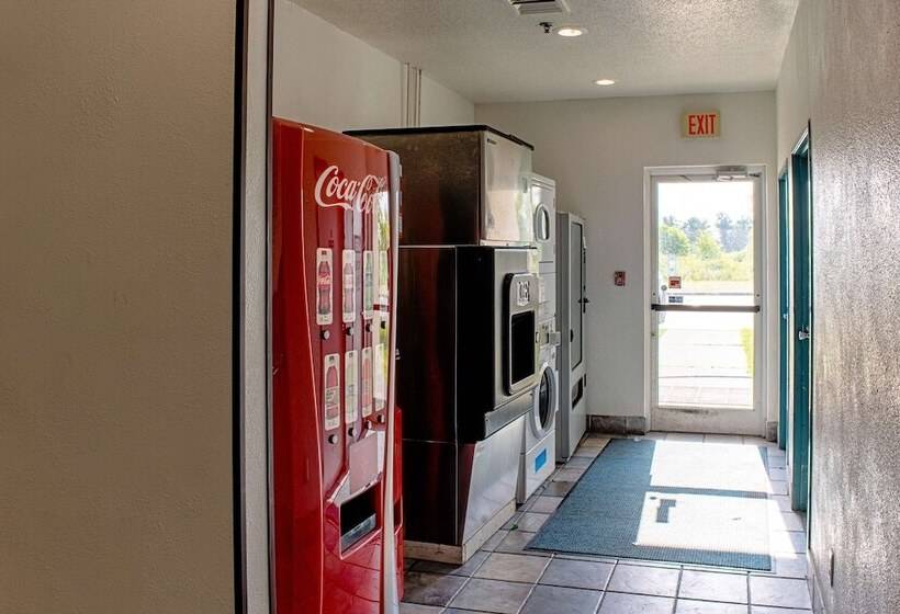 Motel 6 Seymour, In   North