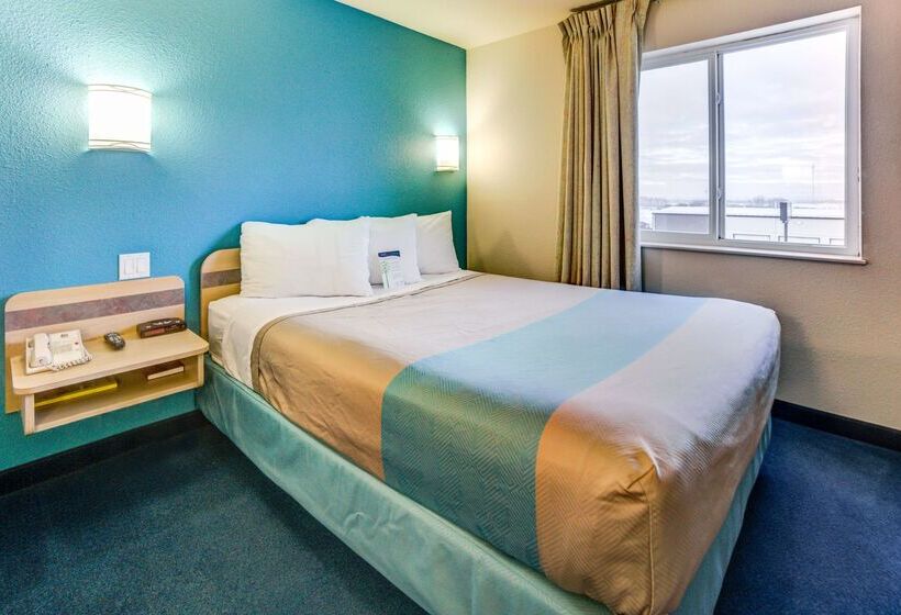 Motelli Days Inn By Wyndham Stony Plain