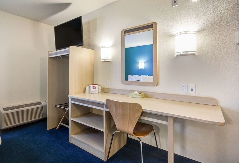 汽车旅馆  Days Inn By Wyndham Stony Plain