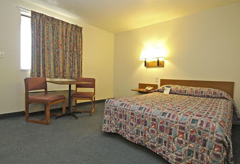 汽车旅馆 Relax Inn Topeka