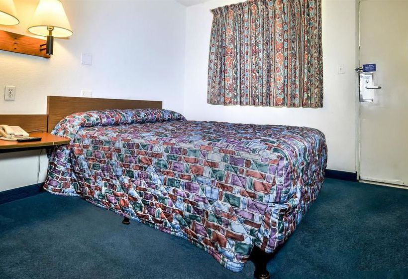 汽车旅馆 Relax Inn Topeka