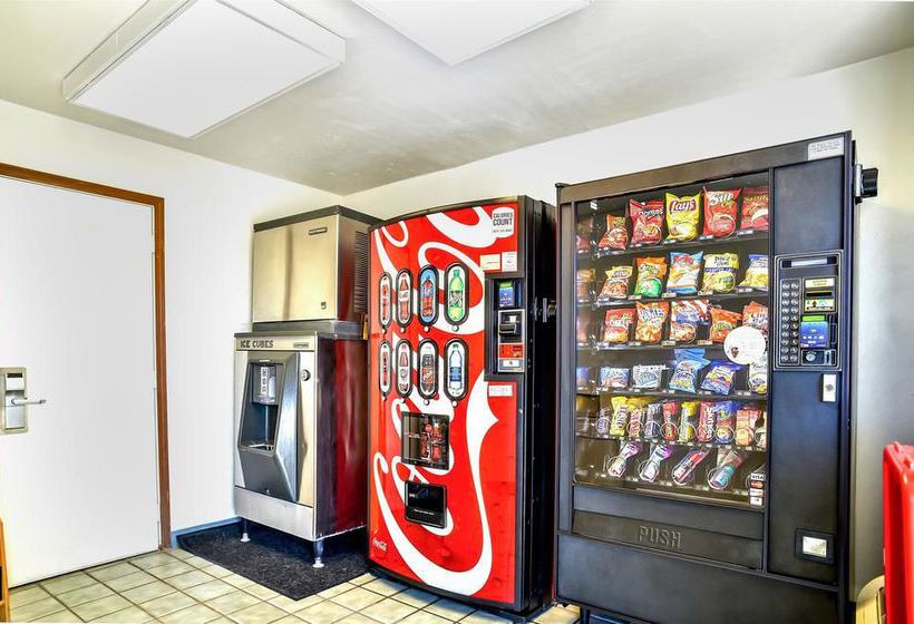 汽车旅馆 Relax Inn Topeka