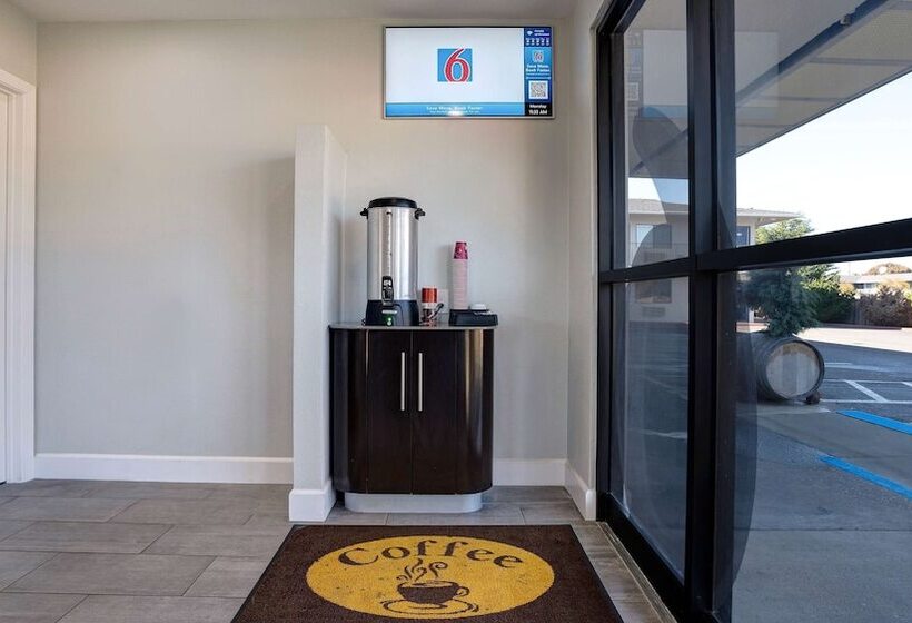 Motel 6arcata, Ca Cal Poly Humboldt