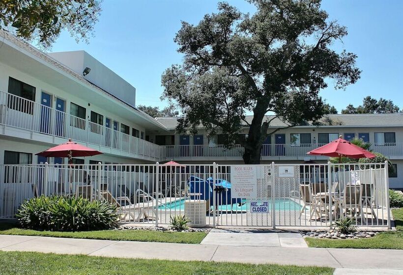 Motel 6 Atascadero, Ca