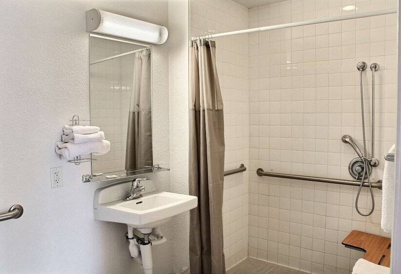 Motel 6 Atascadero, Ca